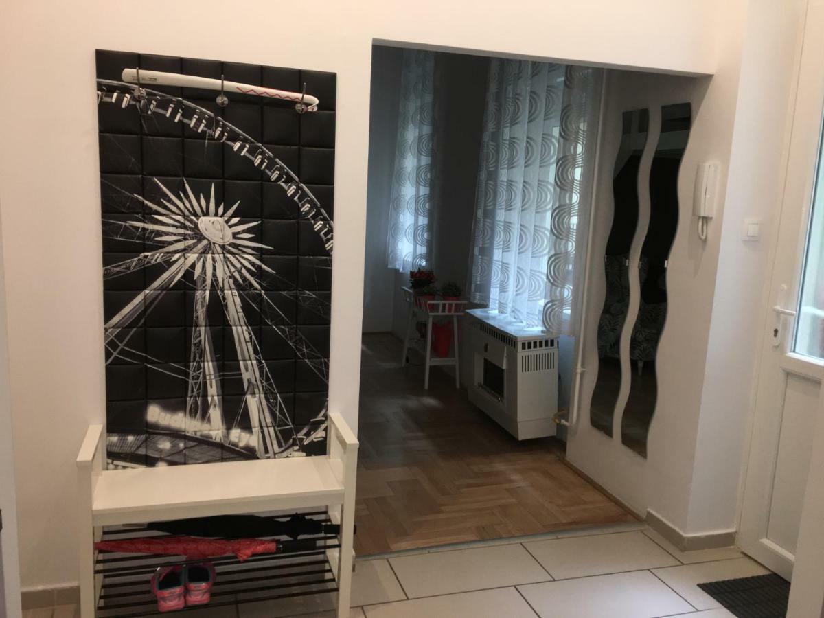 Lovag Apartman Budapest Luaran gambar