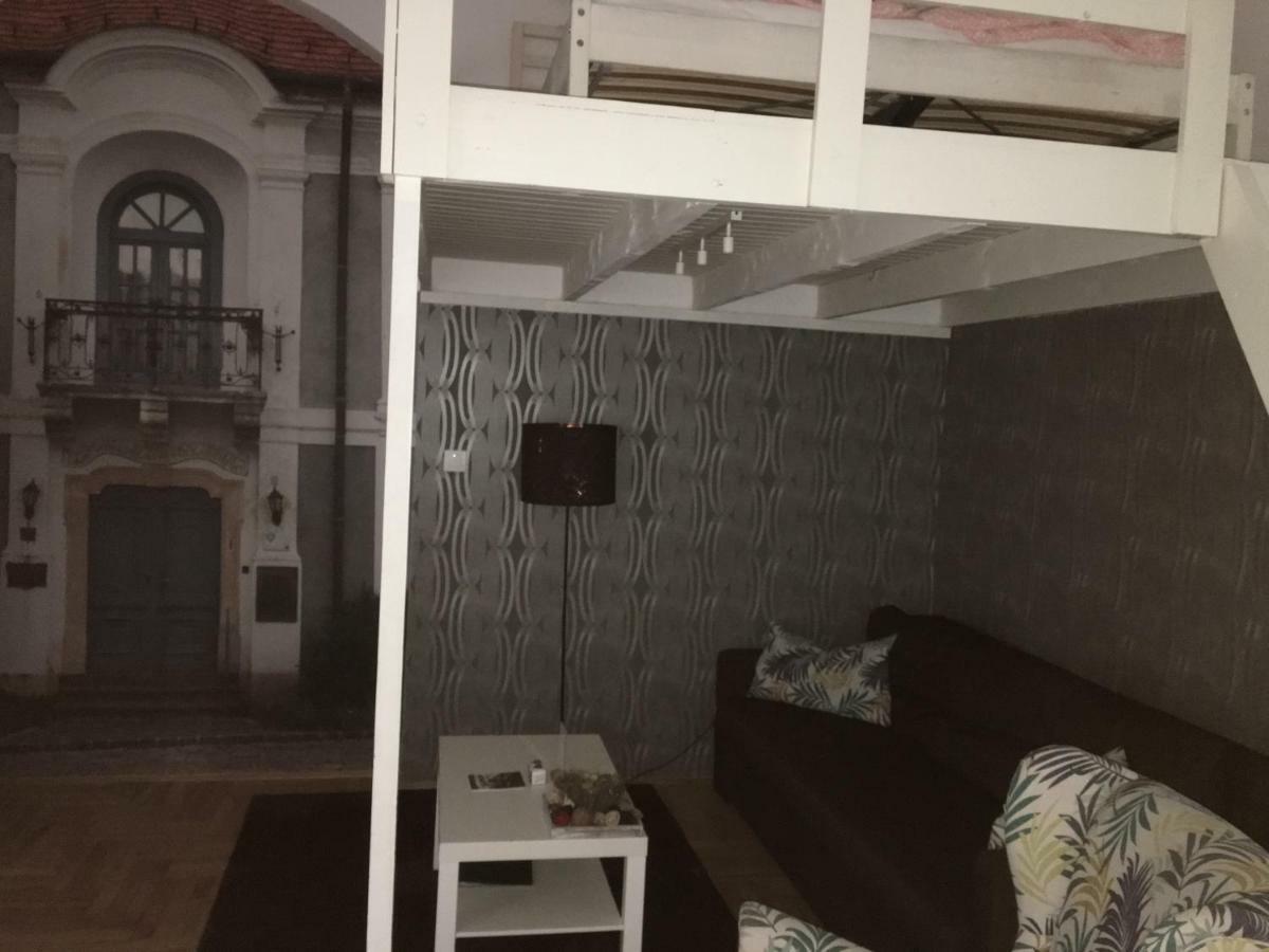 Lovag Apartman Budapest Luaran gambar